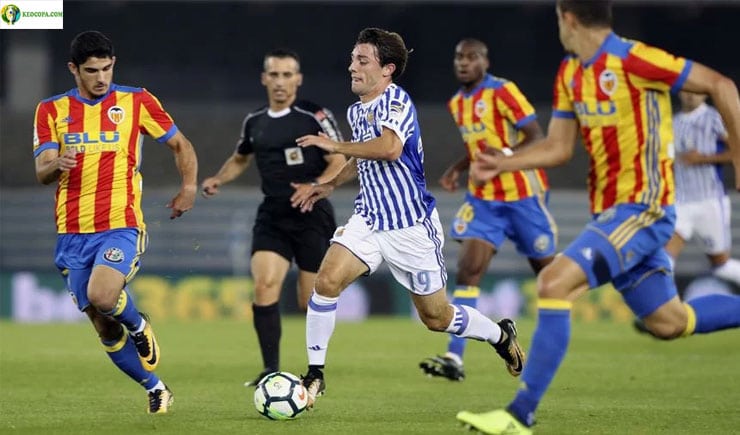 Soi kèo tỷ số bóng đá trận Valencia vs Real Sociedad